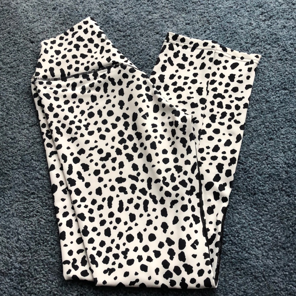 Balance Athletica Snow Leopard